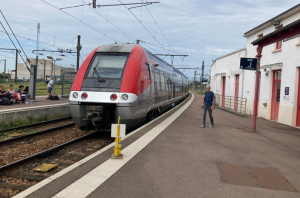 « Une heure et vingt minutes de retard pour le TER effectuant la liaison entre Auxerre et Avallon. A l’origine de ce sérieux contretemps pour les voyageurs éprouvés, un plein de gasoil non fait : c’est le service aux usagers qui est resté sur le quai ! ».