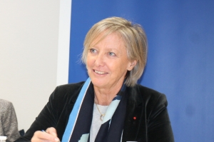 « En visite à la Maison départementale des personnes handicapées de l’Yonne (MDPH), la secrétaire d’Etat en charge de ce dossier Sophie CLUZEL a expliqué la stratégie du gouvernement afin d’améliorer le quotidien de ces personnes atteintes de handicap sans omettre le soutien aux aidants… ».