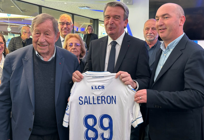 Séquence émotion et satisfaction pour le président de la FFB, Olivier SALLERON, après sa visite à l’AJ Auxerre…