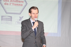 « Les retrouvailles autour d’un buffet bourguignon serviront de simple prétexte au député de la première circonscription de l’Yonne Guillaume LARRIVE pour renouer le fil avec les adhérents et sympathisants des Républicains et du centre droit le 17 septembre. Le parlementaire devrait réagir publiquement aux grands items de la rentrée… ».