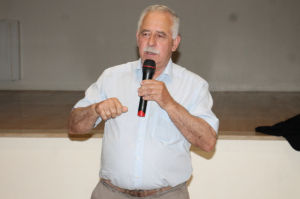 « Le désistement du candidat du Nouveau Front Populaire, le LFI Philippe VEYSSIERE, en sa faveur, peut-il changer radicalement la donne sur la deuxième circonscription de l’Yonne et son député sortant, le représentant de la majorité présidentielle, André VILLIERS ? Le front républicain fonctionnera-t-il pour barrer la route à la candidate de l’alliance RN-LR, Sophie-Laurence ROY ? ».