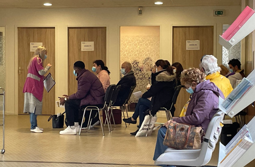 « Pas de hausse des impôts ni de taxes supplémentaires en 2024 dixit le gouvernement ! Mais dès 2025, la fameuse taxe « lapin » va faire son apparition dans le milieu médical hexagonal avec 5 euros à la clé de sanction pour les rendez-vous non honorés et non excusés. Une taxe d’inspiration animalière à nous faire devenir chèvres ? ».