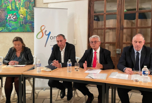 « Les 125 collégiens qui fréquentaient le site de Bléneau (le collège Alexandre DETHOU) seront accueillis dans les autres établissements de Puisaye à partir de septembre 2023. Le président du Conseil départemental Patrick GENDRAUD a rappelé que la décision, entérinée en avril 2019, ne constituait pas une « surprise » en soi… ».