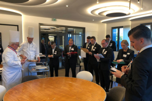 « Le CIFA de l’Yonne va retrouver un coup de projecteur médiatique national le jeudi 15 décembre à Auxerre avec la remise des prix du concours « Un des Meilleurs Ouvriers de France » de la catégorie des maîtres d’hôtel, du service et des arts de la table… ».