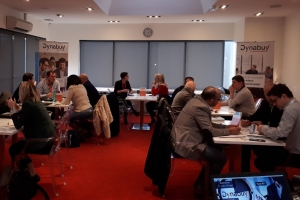 « Garder le contact en ces temps difficiles et continuer à maintenir des liens professionnels sont des actes fondamentaux pour les entrepreneurs à la tête de TPE et PME qui ne savent plus à quels saints se vouer. Le réseau DYNABUY propose ce jeudi 26 mars en matinée une visio-conférence pour parler business et perspectives : une vraie bouffée d’air pur ! Pour conserver la philosophie des réunions habituelles…».