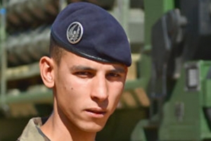 « Toujours orientée vers l’emploi, l’Armée de Terre ne cesse de recruter dans le département de l’Yonne des jeunes gens aux profils éclectiques mais qui sont désireux d’embrasser la carrière militaire pour y vivre de grandes aventures humaines… ».