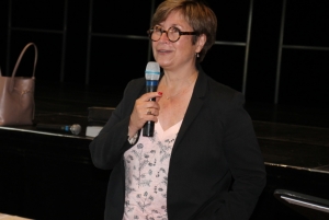 « Plusieurs personnalités du sérail politique à l’instar de la sénatrice UDI Dominique VERIEN ou du vice-président de la Communauté de communes de Puisaye-Forterre Alain DROUHIN ont apporté leur soutien à Magloire SIOPATHIS le 22 juin, candidat sur Auxerre 2, en l’absence d’Arminda GUIBLAIN retenue par le sordide faits divers de Monéteau… ».