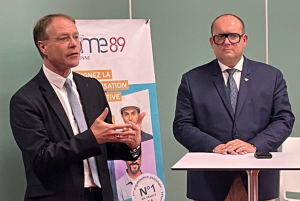 « Le président de la CPME François ASSELIN s’insurge contre les « risque-rien » de la bureaucratie et de l’administration hexagonales qui empêchent les « risque-tout » de l’entrepreneuriat de vivre pleinement du fruit de leur travail. « Les gentils contre les méchants » comme le chantait si Michel FUGAIN en 1972… ».