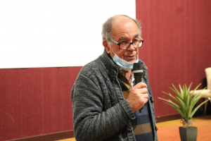 « Nos compatriotes seront-ils tentés par le programme du PCF, GRS, MRC et des Radicaux de Gauche qui prône le retour des « jours heureux » en France ? C’est ce que souhaite le secrétaire du Parti Communiste dans l’Yonne, Alain RAYMONT, qui appelle les électeurs à se rendre aux urnes… ».