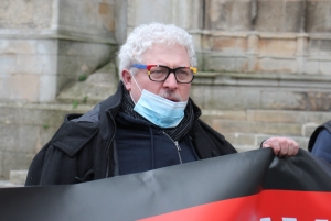 « Le président de l’UMIH 89 Eric MOUTARD se moque comme d’une guigne des aides de l’Etat. Il ne souhaite qu’une seule chose : la réouverture de son établissement et ceux de ses adhérents pour qu’ils puissent enfin revivre en travaillant ! Les restaurateurs de l’Yonne ont manifesté aux côtés de la CPME et de France Active leur colère devant une situation qualifiée d’incompréhensible… »