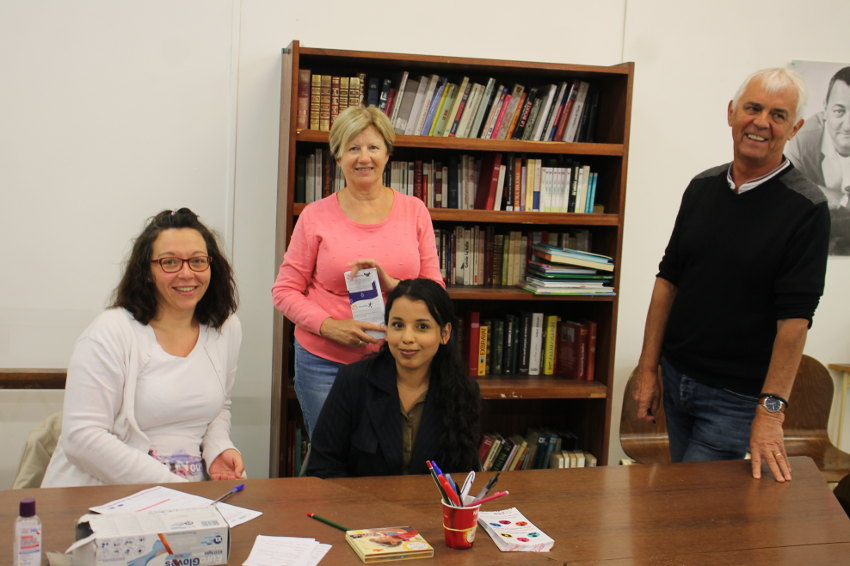 « Les équipes du PLIE d’Auxerre tiennent désormais des permanences régulières dans le local auxerrois des Restos du Cœur, au 06 Rue Camille Desmoulins, afin de favoriser le retour vers la vie professionnelle. Une initiative qui a donné naissance à un partenariat… ».