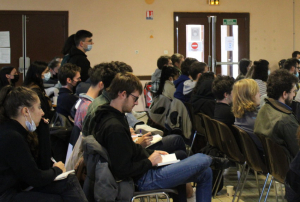 « Une soixantaine d’étudiants de l’Ecole d’architecture de Marne-la-Vallée ont été accueillis dans quatre communes de Puisaye-Forterre dans le cadre d’un partenariat multipartite. Objectif : réfléchir sur le développement des bourgs… ».