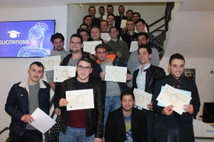 « Illustration de la jeunesse qui gagne et qui a foi dans le modèle vertueux de l’alternance, proposée dans la filières des industries technologiques : les diplômes obtenus par les lauréats de la promotion 2018 du Pôle Formation Nièvre Yonne. A Auxerre, le taux de réussite, tout niveau confondu, dépasse largement les espérances… ».