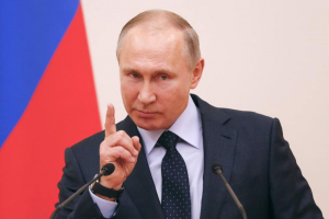 « Manipulateur et poussant le cynisme à son paroxysme, Vladimir POUTINE a emberlificoté les Européens ces dernières semaines, préparant méticuleusement son plan d’attaque contre l’Ukraine. Un président qui s’est mué en dictateur sanguinaire que rien n’arrête ? ».