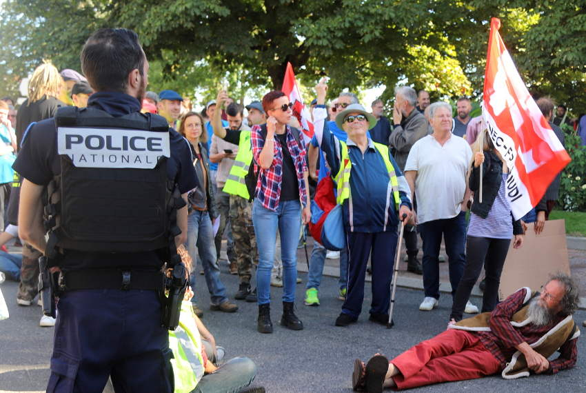 La colère est visible à Auxerre comme ailleurs : entre ras-le-bol politique et revendications sociétales…