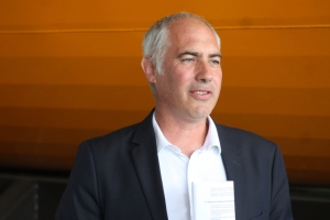 « L’absence du président de l’APCA n’aura pas bouleversé le copieux programme de cette journée de réflexion mise en place par la FDSEA 89 et la Chambre d’agriculture. De nombreux sujets furent abordés devant un aéropage représentatif d’élus icaunais. Objectif voulu par Arnaud DELESTRE (Consulaire) et Damien BRAYOTEL (FDSEA) : trouver les réponses appropriées aux problématiques actuelles… ».