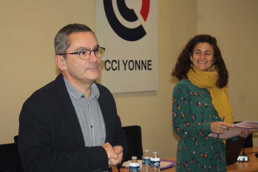 « Dernière séance de l’année pour le club R.H. de la CCI de l’Yonne avec Jean-Pierre LANTERNIER à la manœuvre pour la présentation. L’avocate de FIDAL Delphine LORAIN et Sophie BAILLY du CIBC ont évoqué les aspects de la loi avenir professionnel… ».