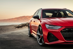 « Flicage supplémentaire ou indicateur de données très précieux pour tout connaître de votre véhicule, la boîte noire devrait équiper les premières automobiles au 01er juillet 2022. Un système sécuritaire qui impacterait aussi le coût des assurances ? ».