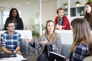 « La Semaine de l’Entrepreneuriat et de l’Emploi offrira une excellente vitrine pour le Sénonais sur l’attractivité économique du territoire. Offres d’emploi et informations sur l’actualité des entreprises du bassin y seront présentées de manière numérique aux jeunes et aux moins jeunes… ».