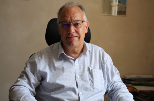 « Entre le projet de plateforme unique avec les autres partenaires que sont l’ARS, le SAMU et les ambulanciers privés et le regroupement Plaine des Isles à Auxerre de l’ensemble des directions, le SDIS 89 qui peut compter sur le soutien financier de son partenaire, le Conseil départemental, veut aller de l’avant en optimisant la qualité des secours prodigués tout en préservant les équilibres. Une ligne directrice voulue par son président, Christophe BONNEFOND… ».