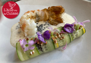 « Dans la famille CARRETTE, le fils Jean-Michel qui a succédé au regretté Michel trop tôt disparu a fait ses armes chez les frères TROISGROS à Roanne. Autant dire que la cuisine est bonne dans cette étape incontournable du sud de la Bourgogne. A pratiquer sans modération ! ».