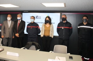 « La 166ème convention employeur entre le SDIS 89 et un acteur économique de l’Yonne a été entérinée cette semaine à Auxerre dans les locaux du bailleur social DOMANYS. Deux de ses collaborateurs ont rejoint les rangs des soldats du feu pour la plus grande fierté de Karine LASCOLS et de Patrick GENDRAUD… ».