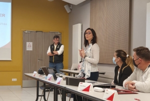 « C’est un retour en grâce pour le BNI Migennes dont les membres ont été privés durant plusieurs semaines de réunions en présentiel. Le 11 juin, comme l’ont confirmé deux de leurs représentants, Laurianne BELLIER et Baptiste CHAPUIS, ce sera le jour J pour des retrouvailles fleurant bon la normalité. Même avec les masques ! ».