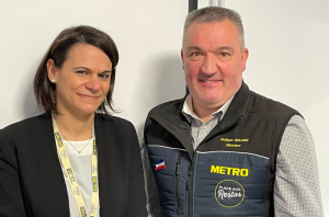 « METRO a revu son mode opératoire avec la sortie de crise sanitaire. En nommant Hélène DA COSTA au poste de « leader du pôle produits », Philippe BULANT, directeur du site auxerrois, optimise l’accompagnement de la clientèle en la contractualisant… ».