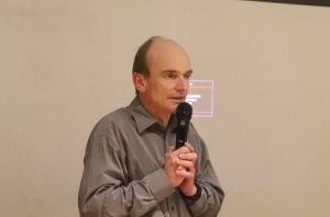 « Invité par la liste « Auxerre Ecologie La Ville envie », le journaliste et historien Laurent TESTOT s’est interrogé sur les changements de paradigme à mettre en place urgemment pour sauver la planète… ».