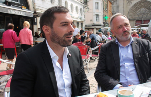 « Conférence de presse à la terrasse d’un café de Sens, lundi matin, pour le député réélu de la troisième circonscription de l’Yonne, le Rassemblement National Julien ODOUL. Aux côtés de son suppléant, Ludovic MASSARD, le chef de file du parti mariniste dans l’Yonne a analysé les raisons de son succès qu’il doit, selon lui, à sa proximité sur le terrain et au travail déjà effectué… ».