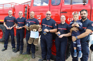 « La cinquième édition du Forum des association a rencontré le succès dans la commune de Gurgy, ce week-end. Une excellente opportunité pour y découvrir une palette d’activités des plus éclectiques à l’instar de celles proposées par les sapeurs-pompiers vers les plus jeunes qui recherchent toujours de bonnes volontés… ».