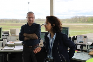 « Journée dominicale faste pour la société EDEIS et l’aérodrome d’Auxerre Branches le 16 septembre. Outre la journée de portes ouvertes, destinée au grand public, les officiels du département de l’Yonne et de la Bourgogne Franche-Comté convergeront sur le site lors de l’inauguration de la fin des travaux d’aménagement de l’infrastructure en vue de l’adoption de nouvelle normes européennes… ».