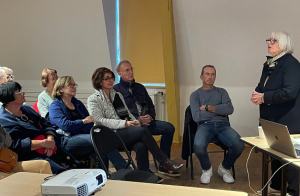 « Animés par des personnalités érudites, ces rendez-vous ambitionnent d’enrichir la réflexion collective autour de l’histoire, du rôle de l’État et des grands enjeux de santé et d’alimentation dans notre département. Présidé par Elisabeth GERARD-BILLEBAULT, « Yonne 2050 Territoires en Mouvement » est un think tank local ouvert à tous et consacré au décryptage des enjeux de société qui impactent et dynamisent notre territoire ».