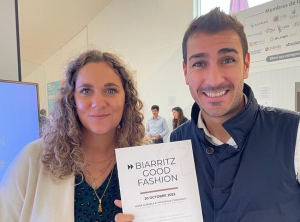 « Depuis Biarritz où elle a participé le 20 octobre au « Biarritz Good Fashion », l’entrepreneuse de l’Yonne Agathe ROUZAUD peut arborer un joli sourire sur son visage : la Région Bourgogne Franche-Comté vient d’attribuer à la start-up ECOLLANT un soutien financier de 50 000 euros… ».