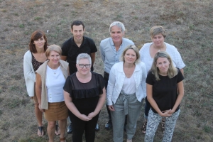 « L’équipe d’INITIACTVE 89 est toujours sur le pont malgré la période estivale : la structure a en effet la gestion du montage des dossiers du FARCT, le Fonds d’avances remboursables consolidation de la trésorerie), initié par la Région en faveur des TPE… ».