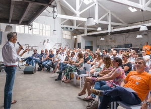 « Brainstorming, échanges et analyses : l’agence La 4 D a su donner du tonus aux collaborateurs de WELDOM durant ces deux journées de travail et de convivialité… ».