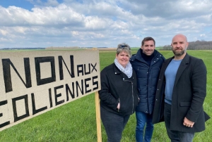 « Les promoteurs de l’éolien bientôt persona non grata en Bourgogne Franche-Comté ? Le chef de file du RN Julien ODOUL a rappelé sa totale opposition à la multiplication des parcs éoliens sur le territoire lors d’une rencontre avec deux associations anti-éoliennes du JOVINIEN. Au-delà d’un moratoire, l’élu est favorable à leur démantèlement… ».