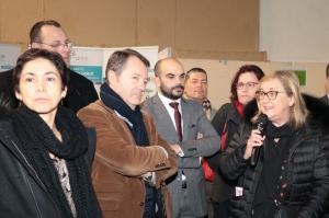 « A l’instar de l’édition 2018 qui avait enregistré un excellent taux de fréquentation, Marie-Louise FORT, édile de Sens et Alain PEREZ, président de la chambre consulaire (CCI), devraient cette année encore procéder à l’inauguration de ce forum devant rassembler plus de deux mille scolaires… ».