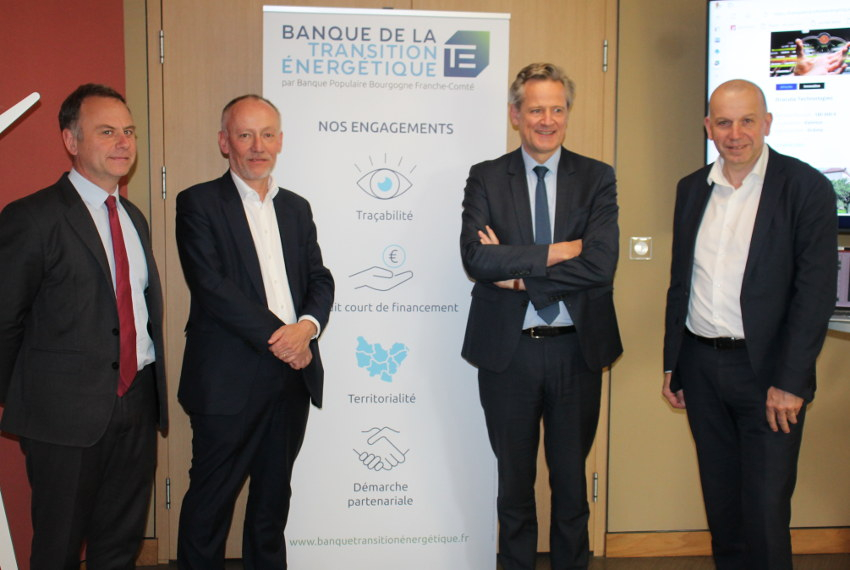 « Faire-part de naissance à la Banque Populaire Bourgogne Franche-Comté et Pays de l’Ain ! Le nouveau directeur général François de LAPORTALIERE et son encadrement ont expliqué les vertus de la nouvelle marque, « BTE », pour « Banque de la Transition Energétique », officialisée depuis le 30 avril par un livret d’épargne dédié. Un outil facilitant les projets de financement de cette nécessaire transition, indispensable à la sauvegarde de la planète et de ses écosystèmes… ».
