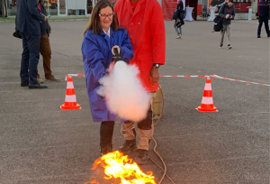 « Exemplarité ! A l’heure de la RSE, la présidente du MEDEF de l’Yonne Emmanuele BONNEAU en appelle à tous les entrepreneurs pour faire tomber les murs qui empêchent le SDIS 89 de pouvoir recruter des sapeurs-pompiers volontaires… ».