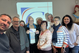 « Les représentants de l’Amicale des Anciens combattants de Gurgy ont remis un chèque de 2 000 euros à la municipalité après la dissolution de leur structure associative… ».