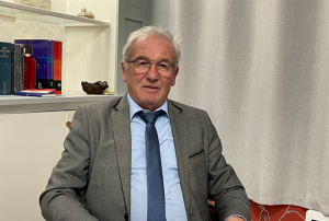 « Le député suppléant de la première circonscription de l’Yonne, Jean-Marc PONELLE, donne sa vision des choses dans ce que l’on appelle « l’affaire Daniel GRENON », à la suite des propos largement commentés dans les sphères médiatiques et politiques, juste avant les élections législatives. La justice et la commission de discipline du Rassemblement National devront statuer prochainement sur ce dossier… ».