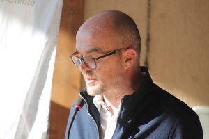 « Remplacer la logique « imposer, contrôler, sanctionner » par celle, voulue de manière plus pertinente par l’organisation patronale, « informer, accompagner, conseiller », modifierait les rapports entre l’Etat et les petites entreprises. C’est ce que désire très vite par le biais d’actes concrets le président de l’U2P Bourgogne Franche-Comté, Christophe DESMEDT après les annonces de la secrétaire d’Etat Agnès PANNIER-RUNACHER… ».