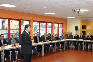 « Grande première pour le réseau d’affaires BNI le 13 juin au soir (18 heures) : les quatre structures de l’Yonne (Avallon, Auxerre, Joigny et Sens) seront sur le même pont pour accueillir lors d’une soirée conviviale et constructive dans les salons de l&#039;AJA les représentants de l’économie départementale. Objectif : renforcer les liens avec celles et ceux qui entreprennent…Le directeur régional du réseau Pascal MANTHE sera à la manœuvre pour animer la manifestation ».