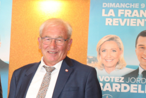 « Il apporte sa version des faits dans un communiqué de presse qui se veut rectificatif. Mais, les propos du député RN Daniel GRENON sont contestés par l’ensemble de la classe politique territoriale, dont le Parti Socialiste 89 avec Mani CAMBEFORT, premier fédéral de l’Yonne, qui a saisi le procureur de la République, rejoint par le MRAP 89, en déposant une plainte à l’encontre du candidat de la première circonscription de l’Yonne… ».