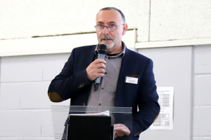 « Le président de la CPME de l’Yonne Didier BARJOT a fait part de son inquiétude quant au contexte économique actuel, lors de l’assemblée générale de la Confédération des Petites et Moyennes Entreprises de notre territoire à Auxerre. Soutenu entre autre par le syndicat patronal, le dispositif des « Casques Bleus » existe pour faire montre de vigilance auprès des entrepreneurs qui connaitraient des difficultés… ».