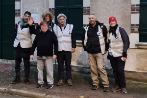 « Le collectif « La Marche des pères pour l’Egalité parentale » a fait une halte en Puisaye Forterre début décembre avant d’être reçu par des directeurs de cabinets ministériels à Paris. Terme de ce long périple de 800 kilomètres parcourus entre Marseille et la capitale pour faire entendre sa voix… ».
