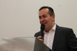 « Plus de verticalité et de démocratie participative, ce sont en substance les fondements pratiques de « Territoires ! », nouvel outil associatif lancé par Hervé MORIN, président national du Nouveau Centre. Accueillant celles et ceux de nos concitoyens qui croient à la réussite de la France via le poids des territoires, y compris en Europe, la structure dispose enfin d’un relais départemental dont Jean-Philippe BAILLY, référent icaunais, sera le pygmalion… ».