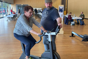 « Le programme proposé par le Conseil départemental de l’Yonne en direction des personnes âgées de 55 ans et plus se poursuit en septembre et en octobre. Quatre nouvelles dates sont ainsi fixées pour accueillir le « Yonne Sport Senior » comme il se doit ! ».