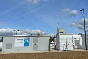 « Cocorico : la capitale de l’Yonne Auxerre est devenue le centre de bon nombre d’intérêts avec l’implantation du plus grand site de production et de distribution d’hydrogène renouvelable de France ! Un complexe inauguré en grandes pompes la semaine dernière… ».